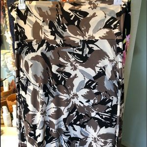 NWOT LulaRoe Azure XS silky fits S too!